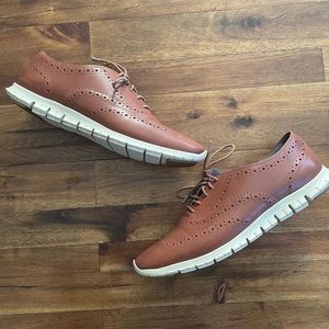 EUC Cole Han brown leather
ZEROGRAND Wingtip Oxford